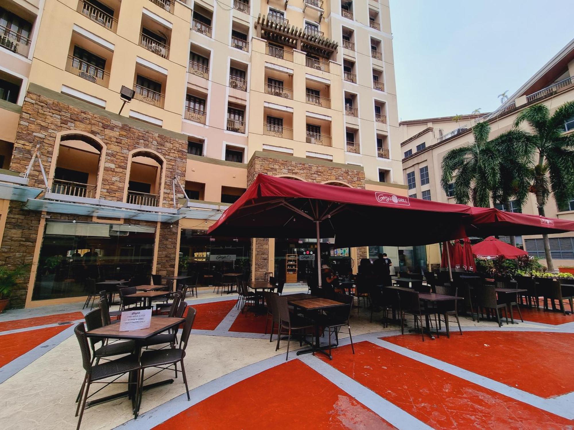 Legarse Staycation At Montecito Residential Resort Manila Esterno foto